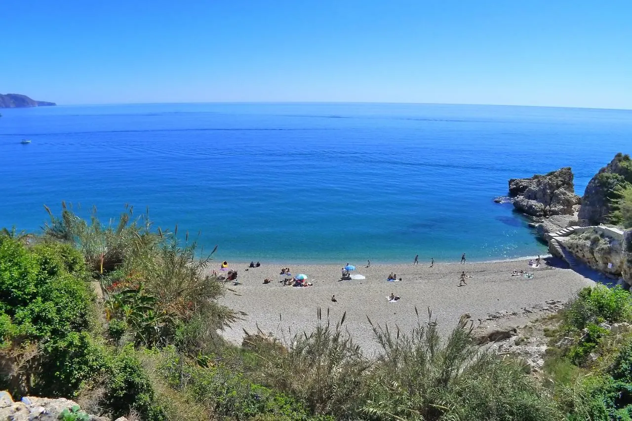 Edf Almijara - Sleeps 4 Apartment Nerja Spain